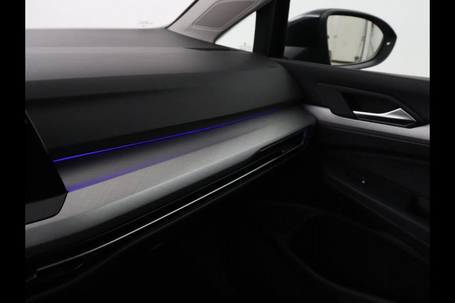 Volkswagen Golf 1.0 TSI Life | Carplay | Adaptive cruise | Navigatie | Parkeerhulp | Full LED | Climate control | DAB | Bluetooth | Digital cockpit