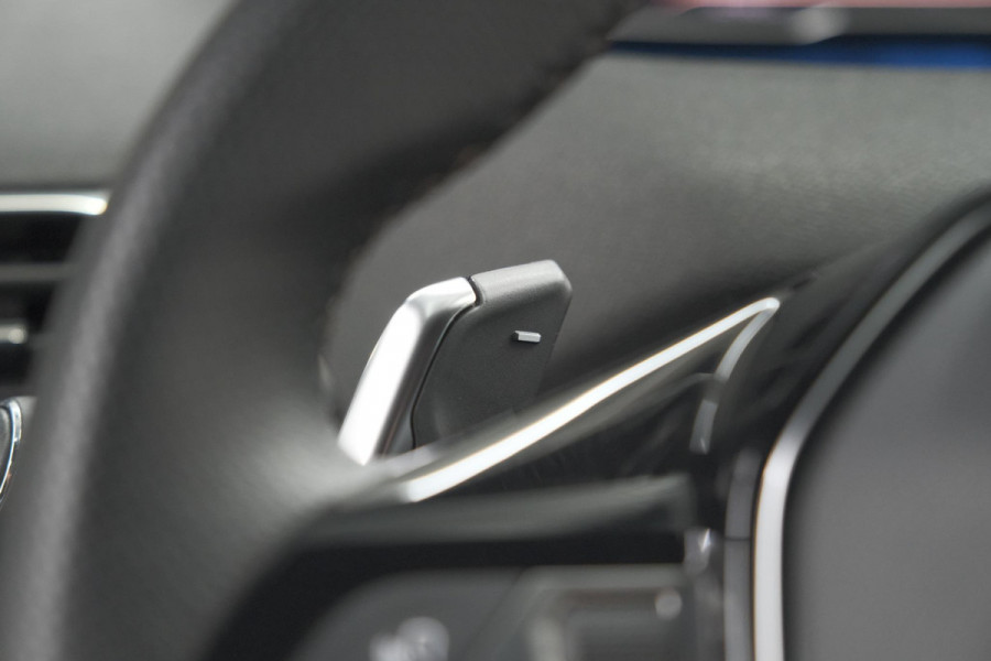 Peugeot 3008 PureTech 130 EAT8 GT | Camera | Dodehoekdetectie | Adaptieve Cruise Control