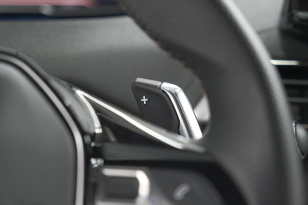 Peugeot 3008 PureTech 130 EAT8 GT | Camera | Dodehoekdetectie | Adaptieve Cruise Control