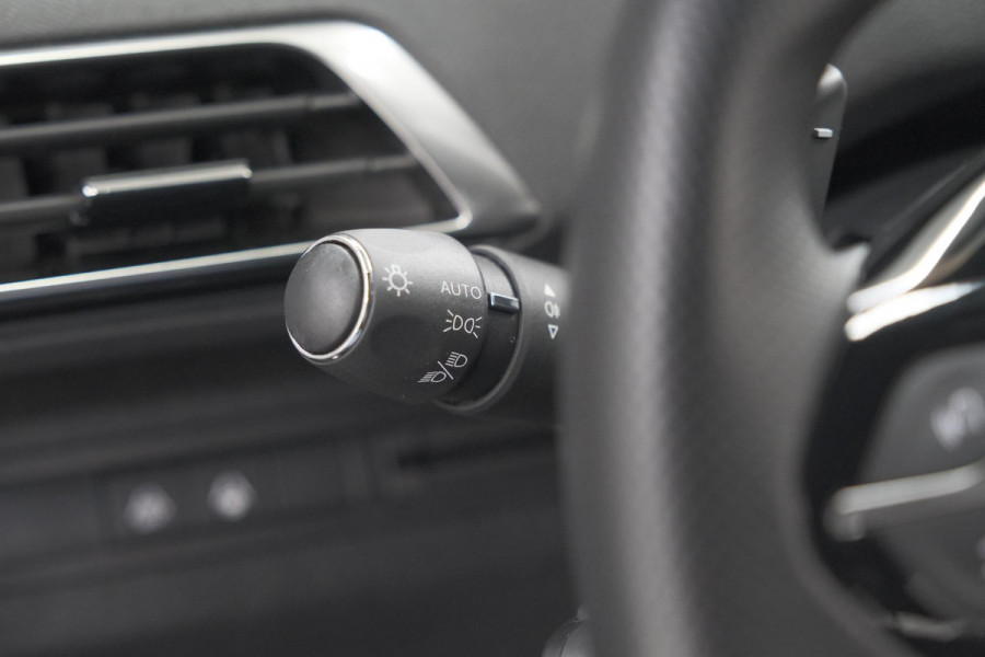 Peugeot 3008 PureTech 130 EAT8 GT | Camera | Dodehoekdetectie | Adaptieve Cruise Control