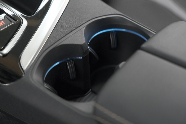 Peugeot 3008 PureTech 130 EAT8 GT | Camera | Dodehoekdetectie | Adaptieve Cruise Control