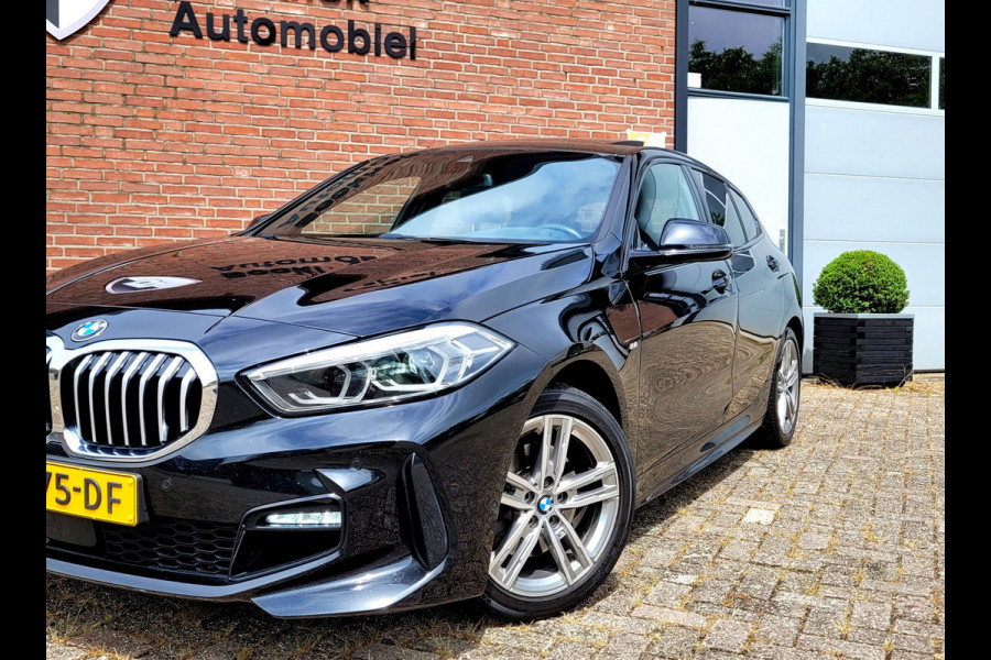 BMW 1-serie 118i M-sport Pano Camera Stuurverw. HIFI [1e eig. BTW NL NAP]
