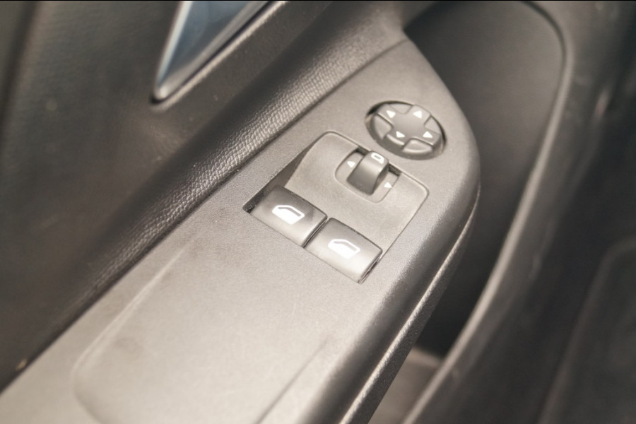 Opel Corsa 1.2 Edition -AIRCO-CARPLAY-CRUISE-LMV-