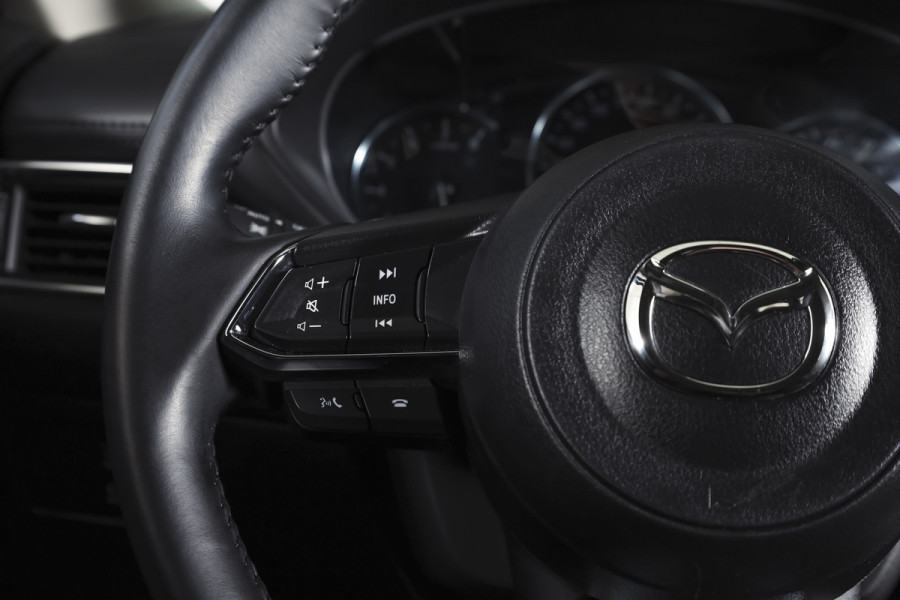 Mazda CX-5 2.0 SkyActiv-G 165 Advantage 165 PK Org. NL | Cruise | Stoel-+Stuurverw. | PDC | 360 Camera | NAV + App. Connect | ECC | Afn. Trekhaak | LM 19" |
