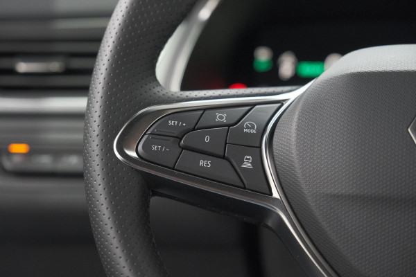 Renault Captur 1.8 E-Tech full hybrid 160 techno | Camera | Adaptieve Cruise Control | Navigatie | Zwarte 18 Inch Velgen