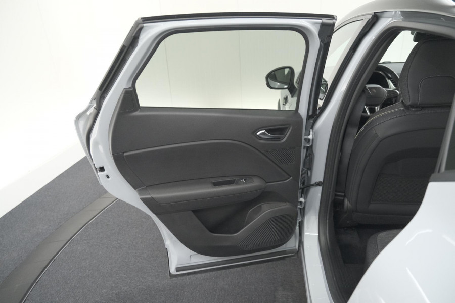 Renault Captur 1.8 E-Tech full hybrid 160 techno | Camera | Adaptieve Cruise Control | Navigatie | Zwarte 18 Inch Velgen