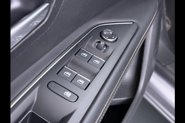 Peugeot 3008 1.6 HYbrid 225 GT ACC INCL. STOP&GO-FUNCTIE | MEMORY SEAT | ALCANTARA | ELEKTRISCHE KOFFERBAK | 19 INCH | FOCAL AUDIO | STOELVERWARMING | RIJKLAAR GELEVERD MET 12 MND BOVAG GARANTIE