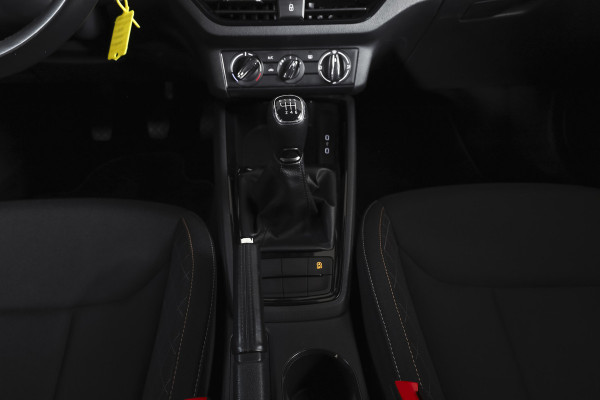 Škoda SCALA 1.0 TSI 116 PK Ambition Org. NL | Cruise | PDC | App. Connect | Airco | Elek. Trekhaak | LM 16" |