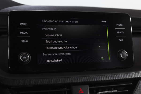 Škoda SCALA 1.0 TSI 116 PK Ambition Org. NL | Cruise | PDC | App. Connect | Airco | Elek. Trekhaak | LM 16" |
