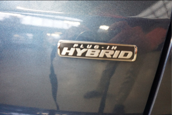 Ford Kuga 2.5 PHEV Vignale Camera voor Trekhaak.