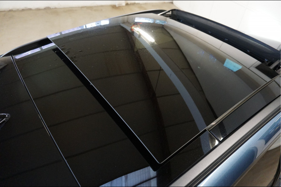 Ford Kuga 2.5 PHEV Vignale Camera voor Trekhaak.