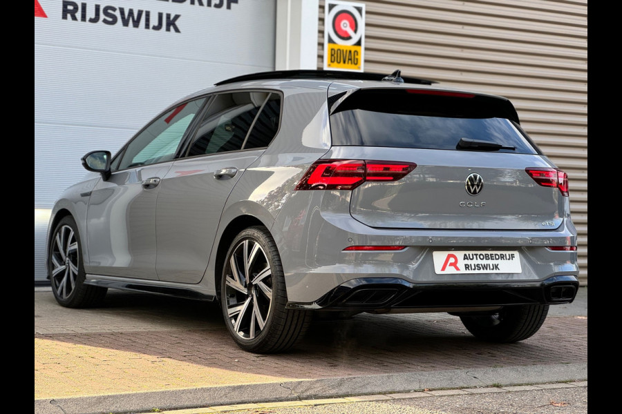 Volkswagen Golf 1.5 eTSI R-Line Pano/Head-Up/Camera