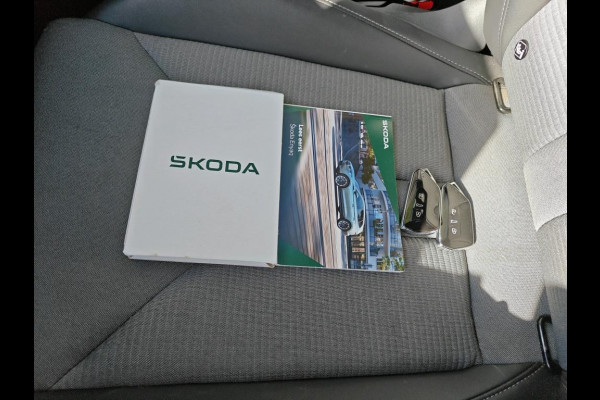 Škoda Enyaq 60 Selection NL-AUTO | CAMERA | NAVI | LED