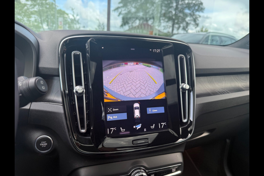 Volvo XC40 1.5 T4 Plug-in hybrid Ultimate Dark - Pano/Schuifdak - Navi - Camera