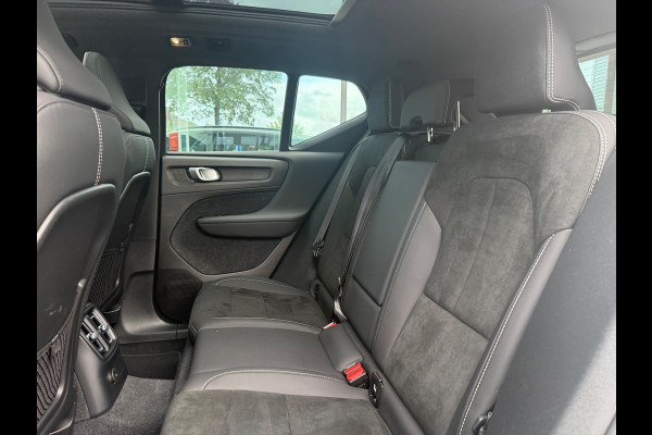 Volvo XC40 1.5 T4 Plug-in hybrid Ultimate Dark - Pano/Schuifdak - Navi - Camera