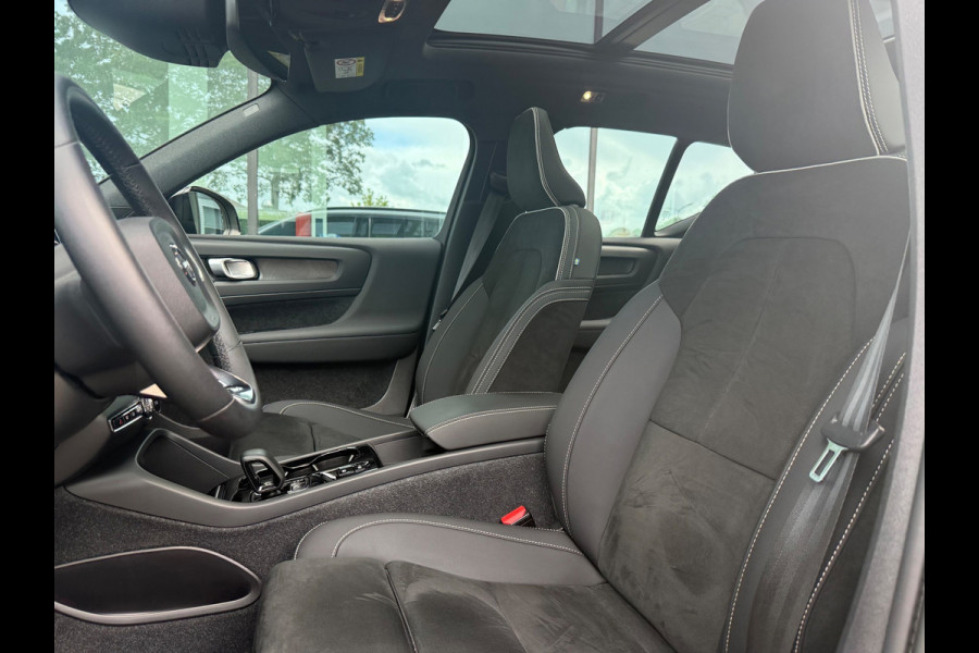 Volvo XC40 1.5 T4 Plug-in hybrid Ultimate Dark - Pano/Schuifdak - Navi - Camera