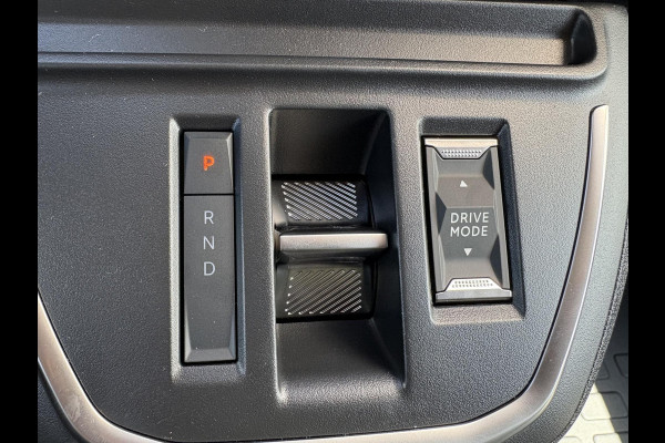 Peugeot e-Expert EV L2 75 kWh Leder interieur