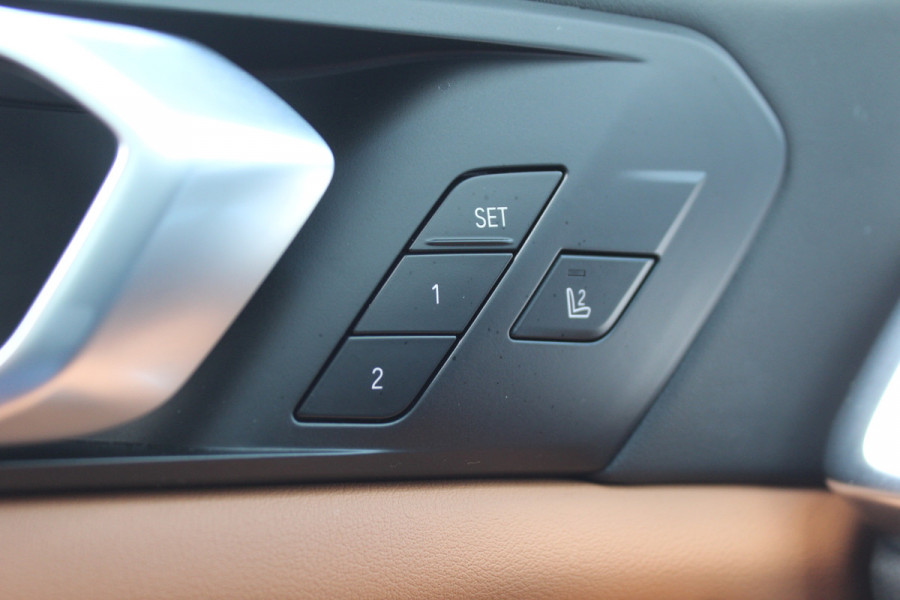 BMW X5 xDrive50e M-Sport Pro | Vierwielbesturing | H&K | Cognac Interior | Panoramadak | Trekhaak | Luchtvering