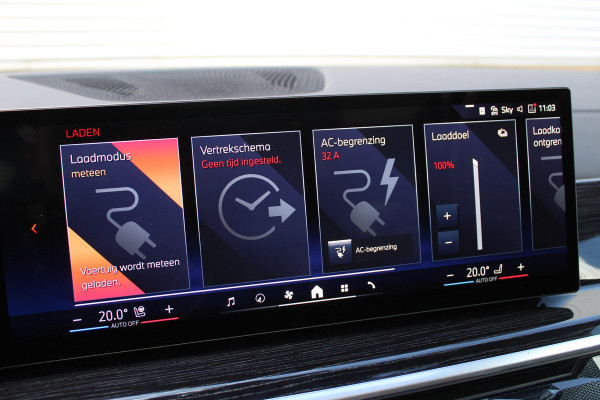 BMW X5 xDrive50e M-Sport Pro | Vierwielbesturing | H&K | Cognac Interior | Panoramadak | Trekhaak | Luchtvering