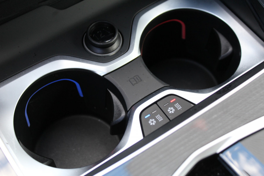 BMW X5 xDrive50e M-Sport Pro | Vierwielbesturing | H&K | Cognac Interior | Panoramadak | Trekhaak | Luchtvering
