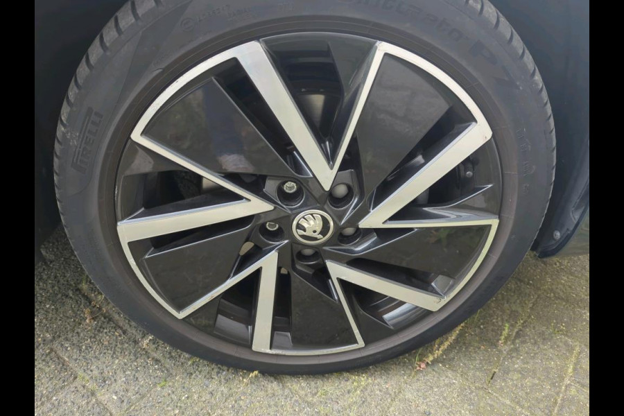 Škoda Octavia Combi 1.4 TSI iV PHEV Business Edition NL-AUTO | SFEER VERLICHTING | TREKHAAK