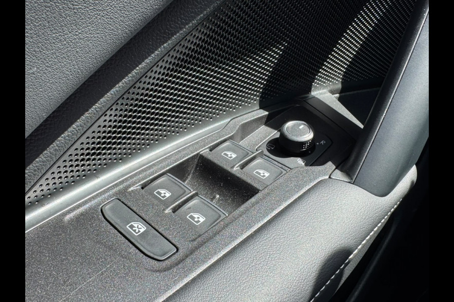 Volkswagen Tiguan 1.5 eHybrid 204PK DSG HYBRID LIFE ENERGY NAVI/360CAMERA/TREKHAAK