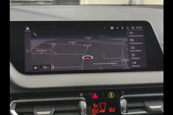 BMW 1-serie 118i High Executive Edition NL-AUTO | M-PAKKET | LEDER | SFEER VERLICHTING