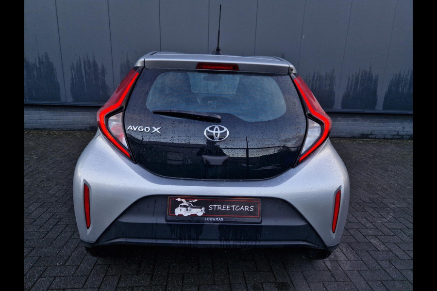 Toyota Aygo X 1.0 VVT-i S-CVT Play