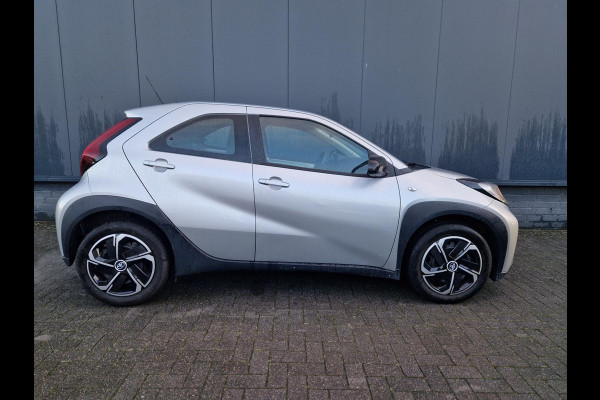 Toyota Aygo X 1.0 VVT-i S-CVT Play