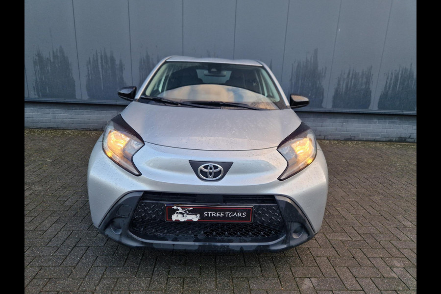 Toyota Aygo X 1.0 VVT-i S-CVT Play
