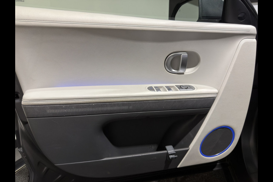 Hyundai IONIQ 5 Connect+ 77.4 kWh | Leder interieur | Trekhaak | Full Option | Soh (batterijcheck) Waarde 92,7 %