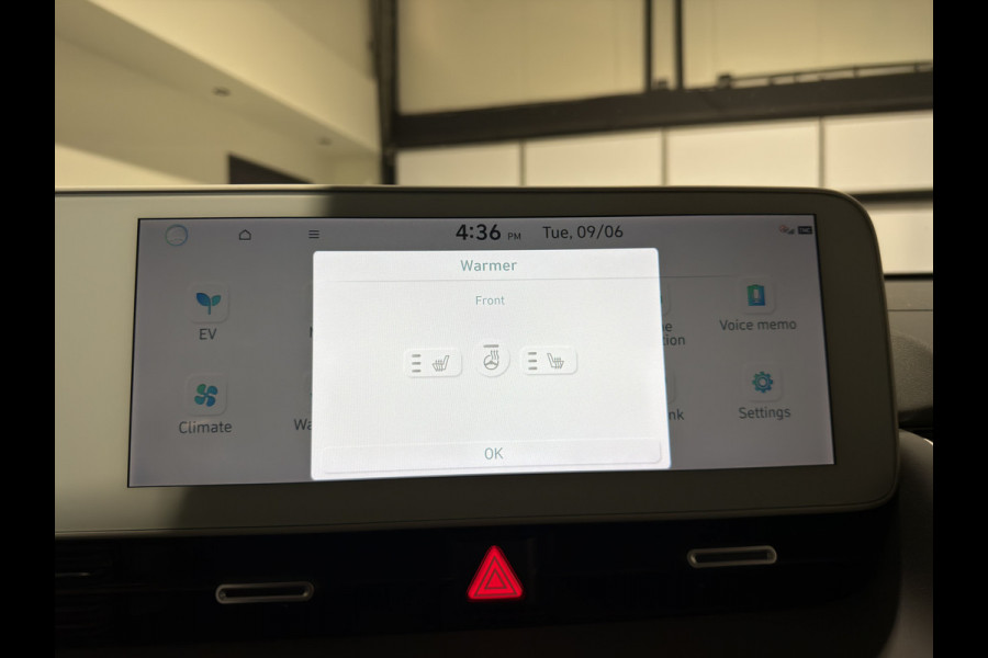Hyundai IONIQ 5 Connect+ 77.4 kWh | Leder interieur | Trekhaak | Full Option | Soh (batterijcheck) Waarde 92,7 %