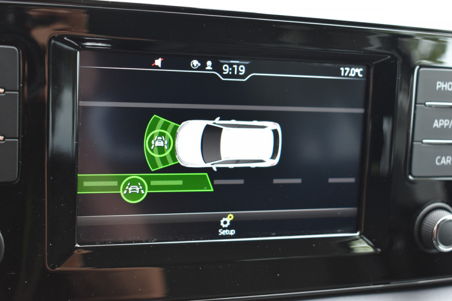 Škoda Kamiq 1.0 TSI Ambition Navigatie Stoelverwarming 2 sets wielen