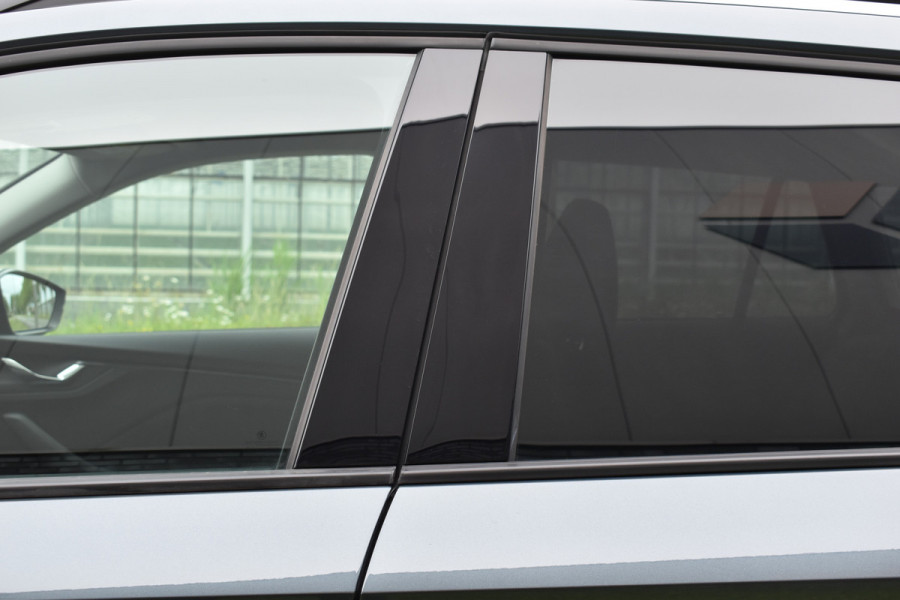 Škoda Kamiq 1.0 TSI Ambition Navigatie Stoelverwarming 2 sets wielen