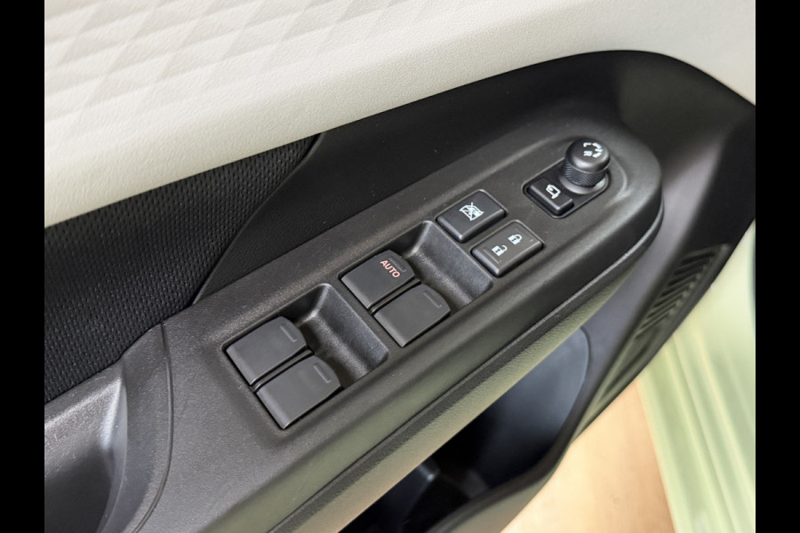 Suzuki Swift 1.2 Style Smart Hybrid | Navi | 16" | ACC | Dodehoek | Carplay | Camera |