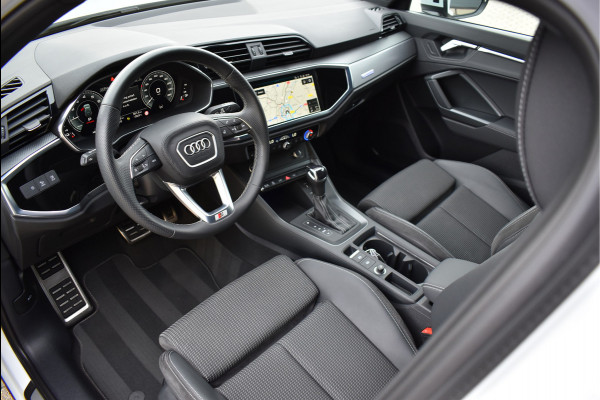 Audi Q3 45 TFSI e S-Line 245 Pk Navi Sfeer Camera ACC Apple Carplay Keyless 19 Inch