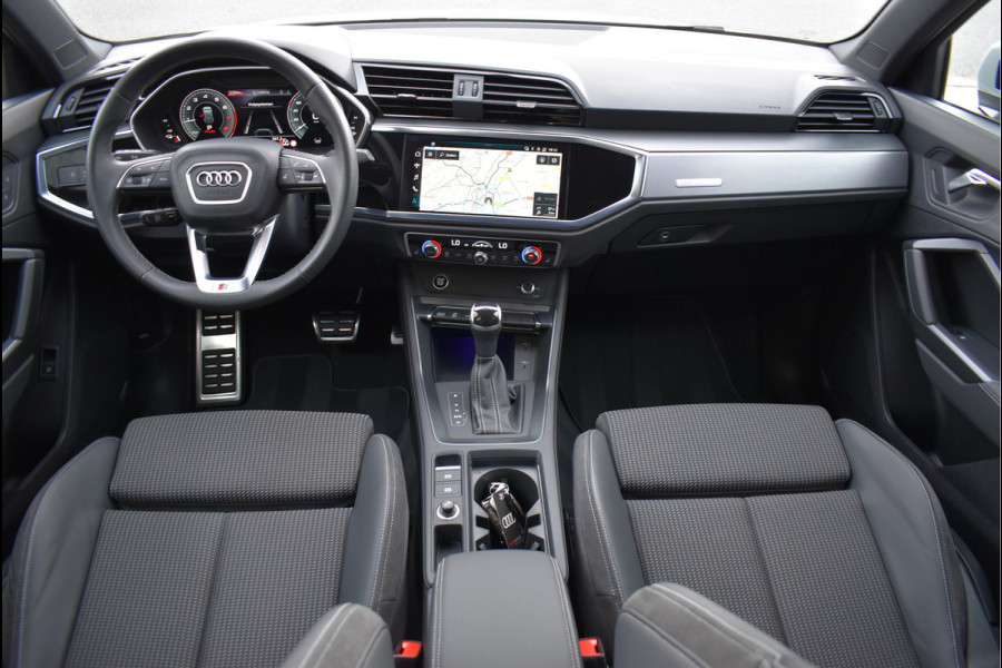 Audi Q3 45 TFSI e S-Line 245 Pk Navi Sfeer Camera ACC Apple Carplay Keyless 19 Inch