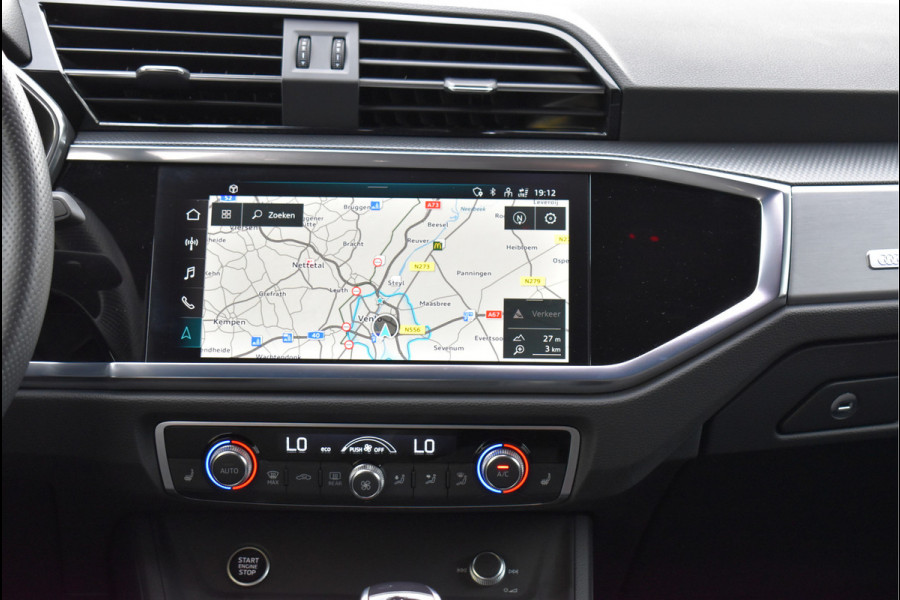 Audi Q3 45 TFSI e S-Line 245 Pk Navi Sfeer Camera ACC Apple Carplay Keyless 19 Inch