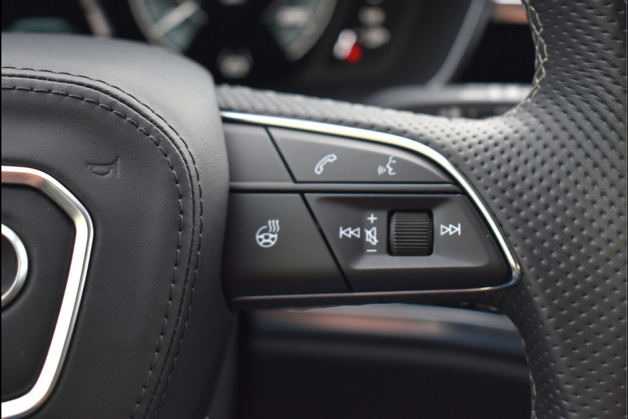 Audi Q3 45 TFSI e S-Line 245 Pk Navi Sfeer Camera ACC Apple Carplay Keyless 19 Inch