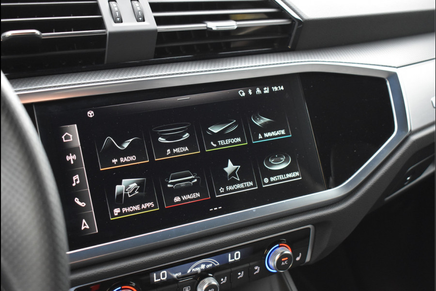 Audi Q3 45 TFSI e S-Line 245 Pk Navi Sfeer Camera ACC Apple Carplay Keyless 19 Inch
