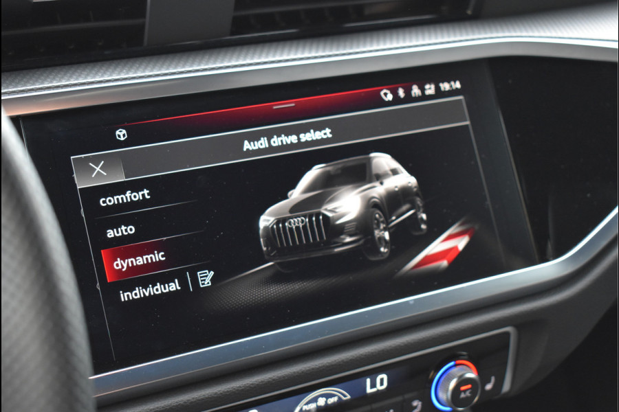Audi Q3 45 TFSI e S-Line 245 Pk Navi Sfeer Camera ACC Apple Carplay Keyless 19 Inch