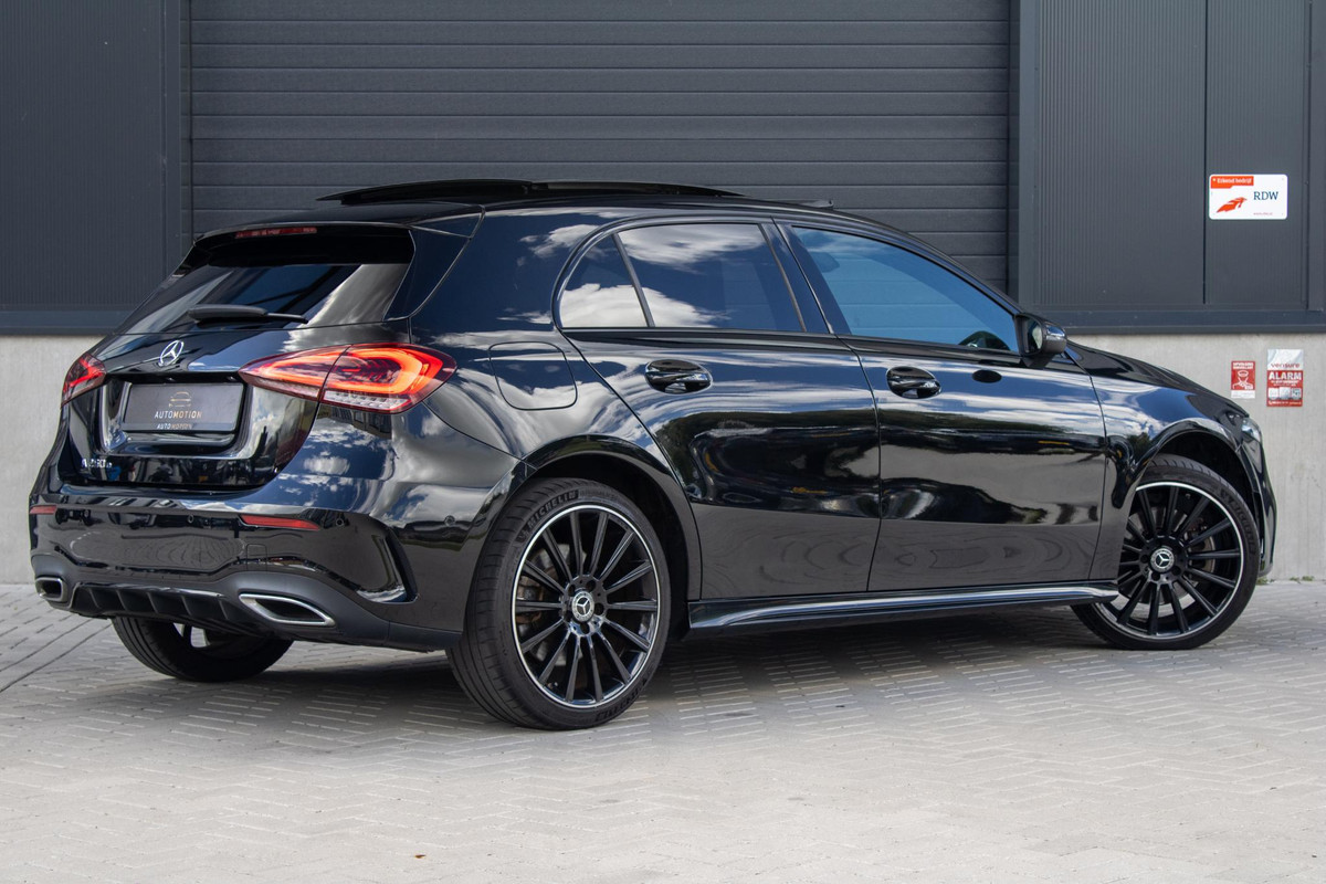 Mercedes-Benz A-Klasse 250e AMG Line PANO CAMERA STOELVERWARMING LED