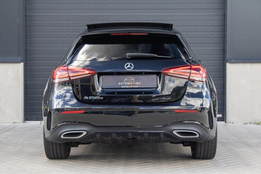 Mercedes-Benz A-Klasse 250e AMG Line PANO CAMERA STOELVERWARMING LED