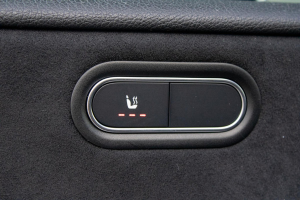 Mercedes-Benz A-Klasse 250e AMG Line PANO CAMERA STOELVERWARMING LED