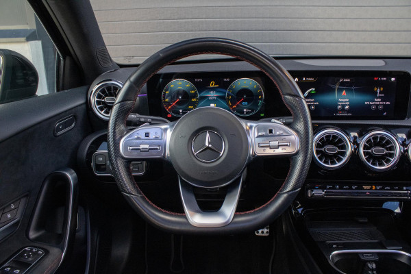 Mercedes-Benz A-Klasse 250e AMG Line PANO CAMERA STOELVERWARMING LED