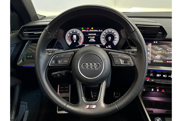 Audi A3 Sportback 35 TFSI edition one - Automaat - Pano/Schuifdak - Navi - Climate - Org.NL