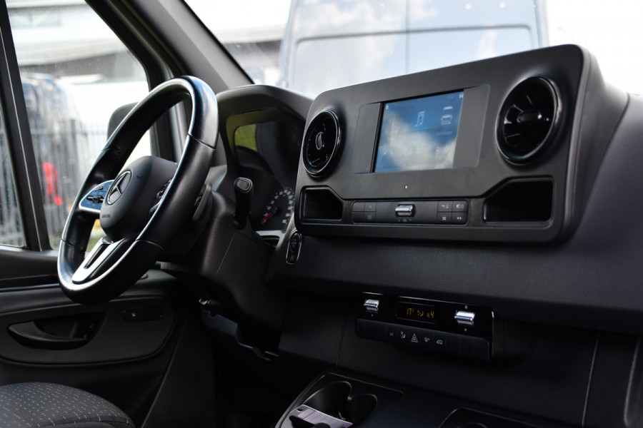Mercedes-Benz Sprinter 317 1.9 CDI L2H1 RWD PB Edition Cruise, Camera, Carplay, LED, Mbux, Stoelverwarming, 170pk, Automaat, Uniek!