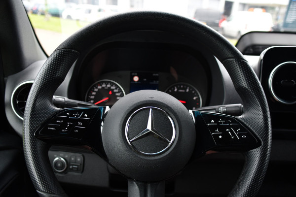 Mercedes-Benz Sprinter 317 1.9 CDI L2 Pro AMG Edition FACELIFT! Camera, Cruise, Carplay, 10,5'' Mbux, Stoelverwarming, Geveerde stoel, 170pk, Automaat, LED, Uniek!