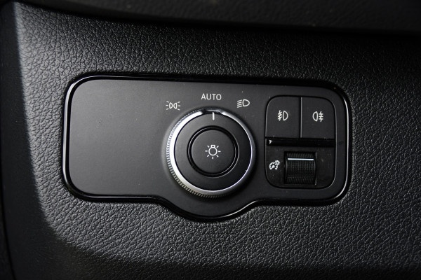 Mercedes-Benz Sprinter 317 1.9 CDI L2 Pro AMG Edition FACELIFT! Camera, Cruise, Carplay, 10,5'' Mbux, Stoelverwarming, Geveerde stoel, 170pk, Automaat, LED, Uniek!