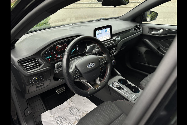 Ford Focus 1.5 EcoBoost ST Line Business Pano Navi Automaat